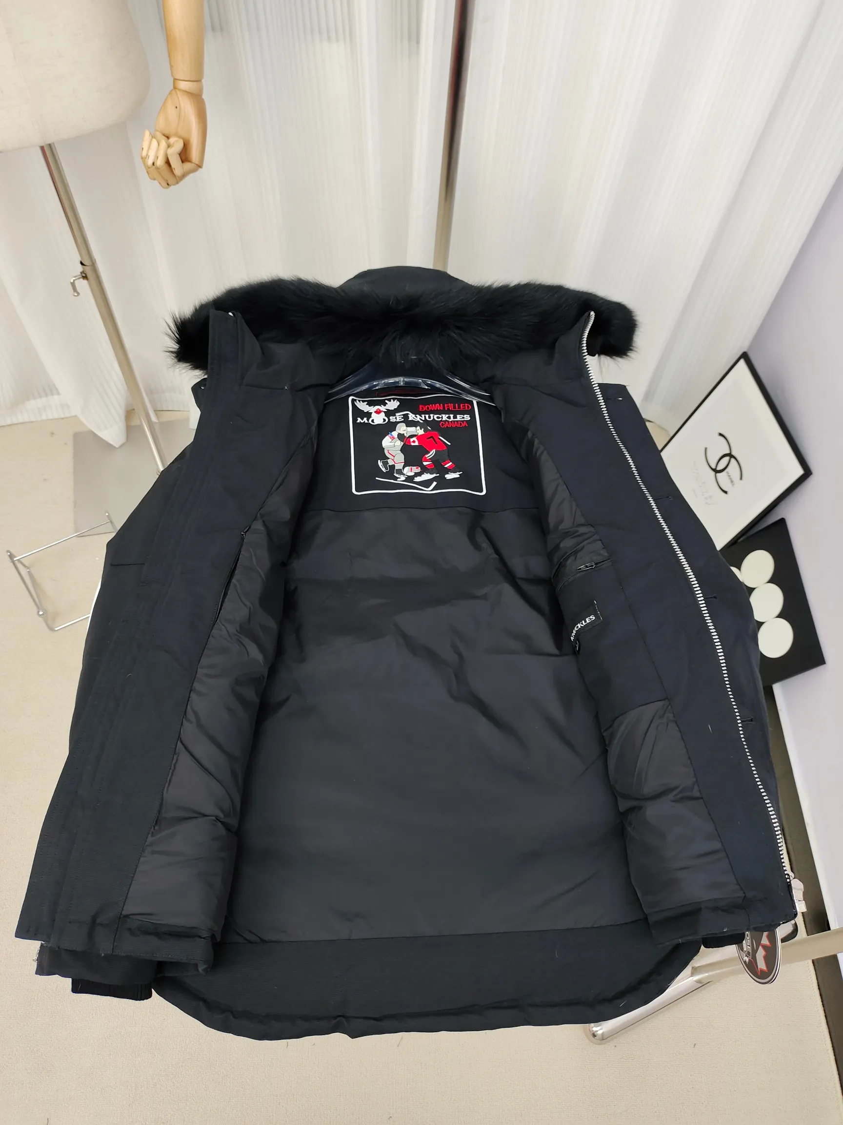 （ ）06 Moose Knuckles ， ins 、 、 。 ， ， ！ ， ， ， ！ Sizes: S XXL